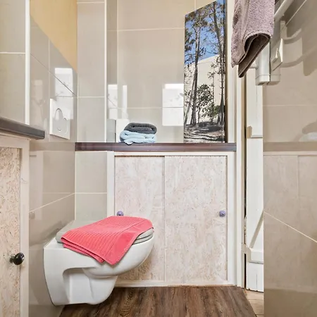 Le Miroir Aux Fees 3* Bordeaux